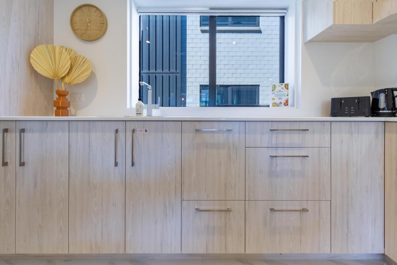 Central Sunny Perch 2 Bed 1 Bath Appartement Christchurch Buitenkant foto