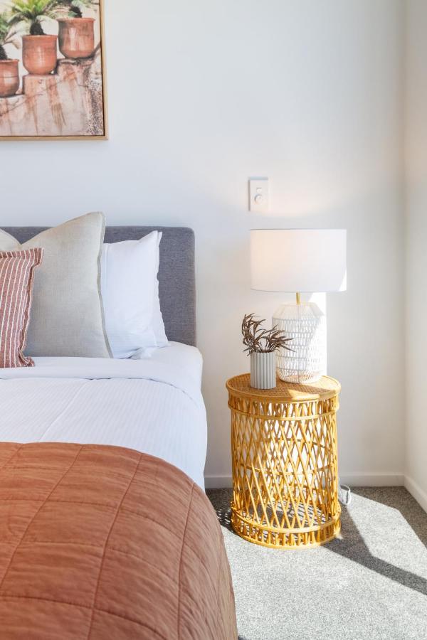 Central Sunny Perch 2 Bed 1 Bath Appartement Christchurch Buitenkant foto
